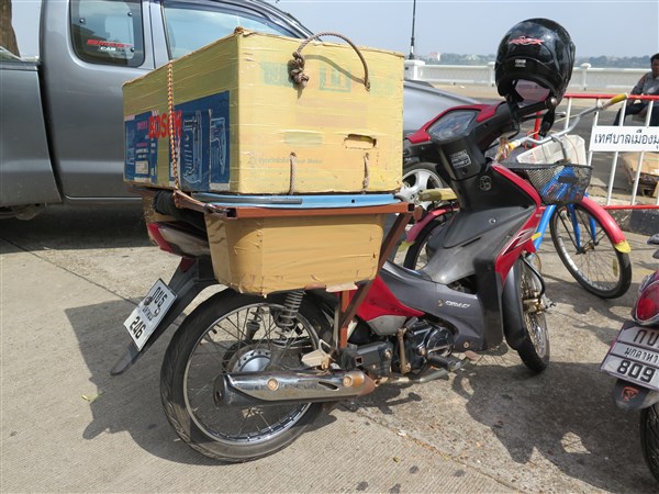 panniers and top box (600 x 450).jpg