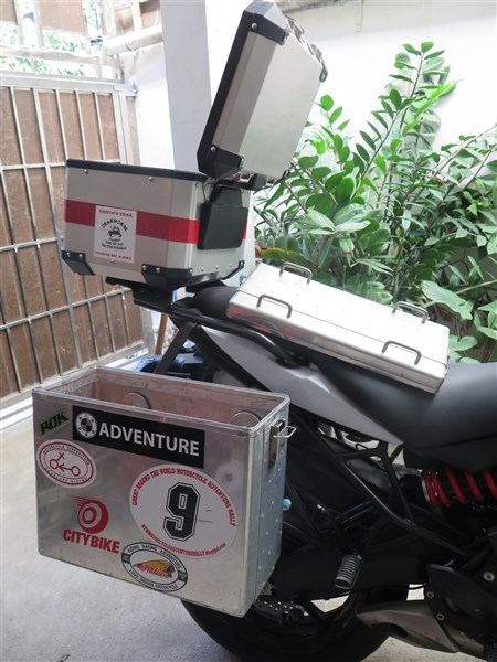 Versys side box small.jpg