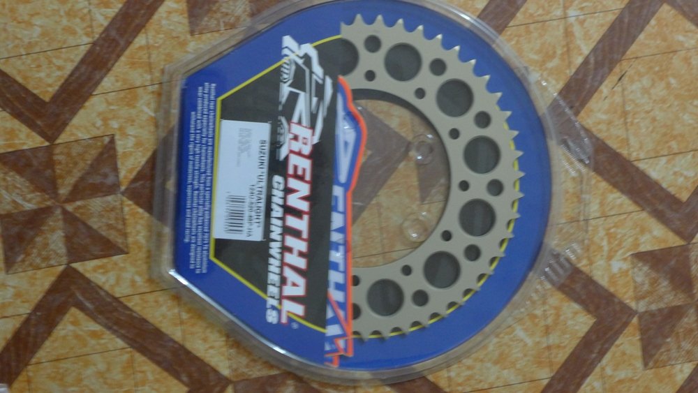 drz rear sprocket.jpg