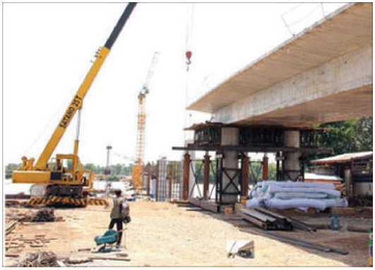 Don Khong Bridge 42% complete 220513.PNG