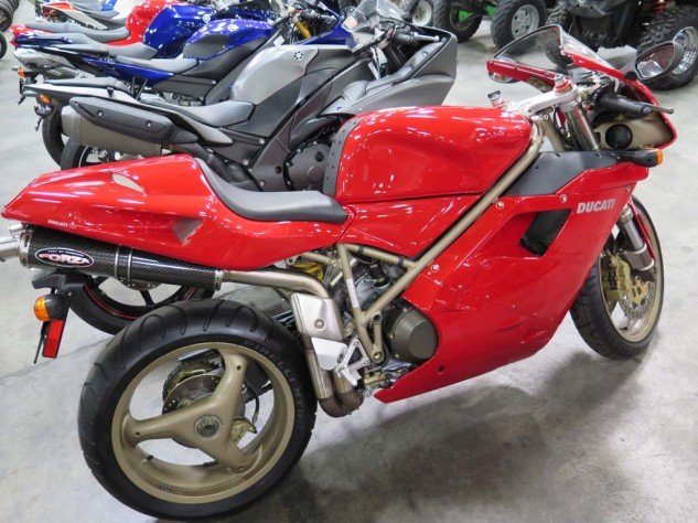 052814-NPAuction-015-Ducati-748-633x474.jpg