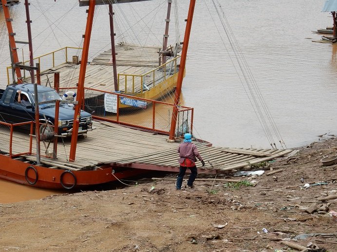 ferry unloading.jpg