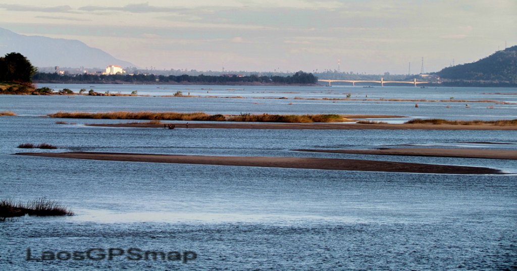 Mekong river Pakse 1.jpg