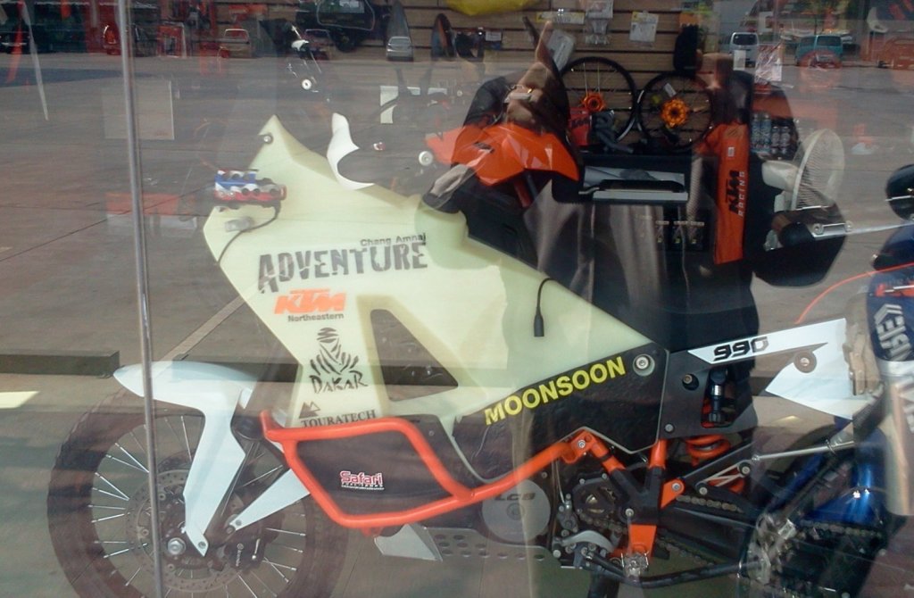 ubon ktm 3.jpg