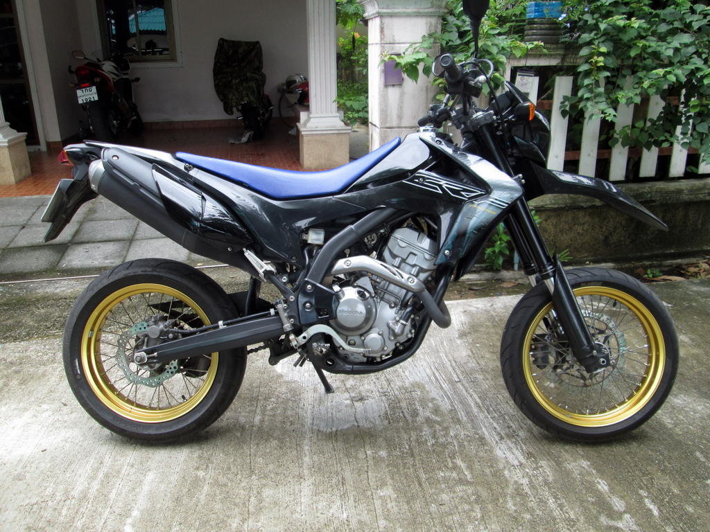 CRF250M 2.jpg