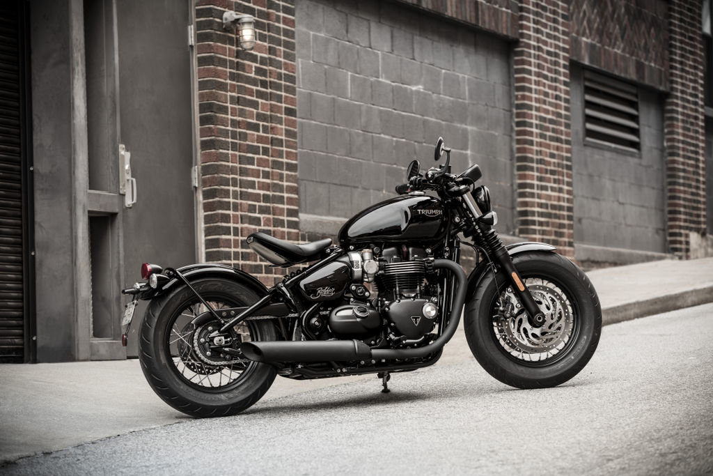 Bobber_Black_Location_Hero.2935aa77-1.jpg