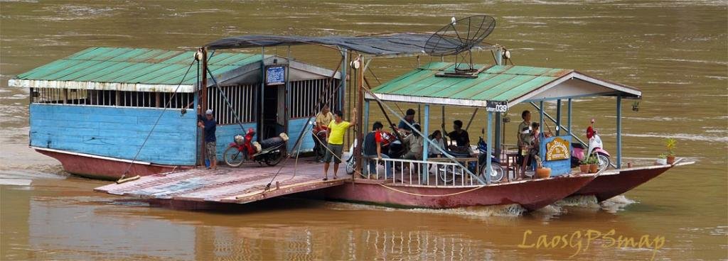 mekong-ferry.jpg